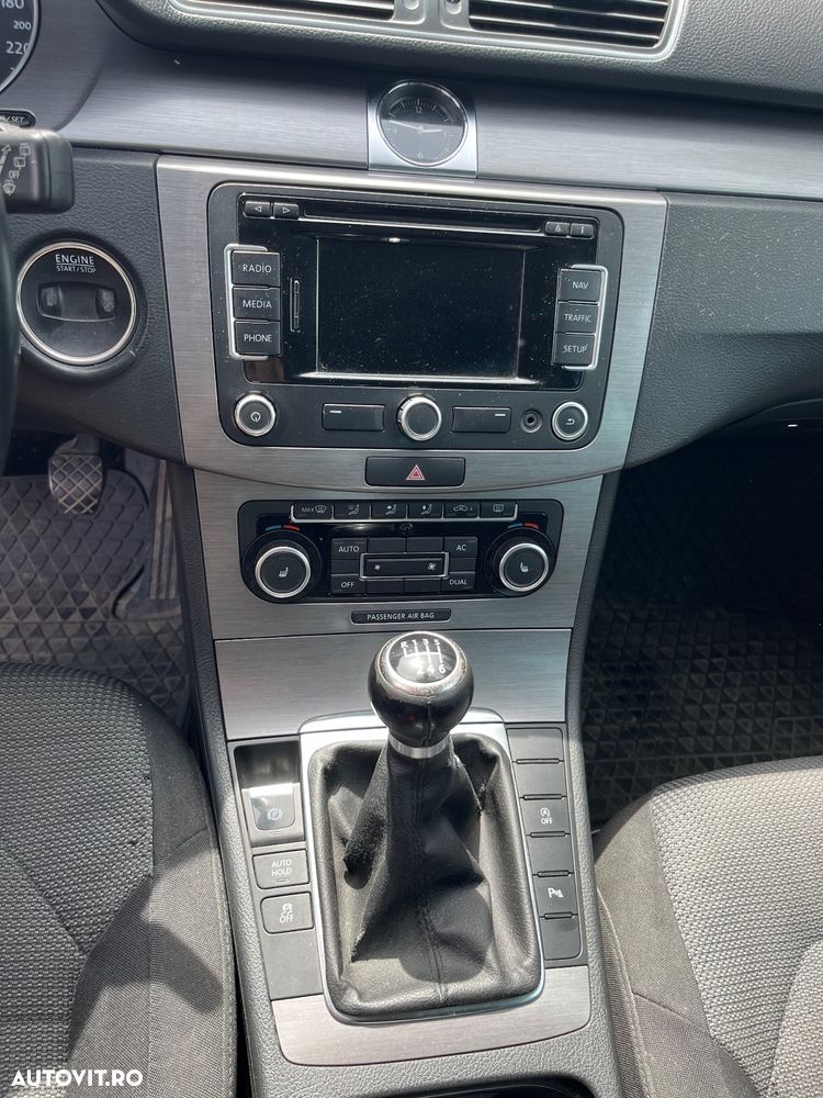 Volkswagen Passat Variant 2.0 TDI BlueMotion Technology Comfortline - 11