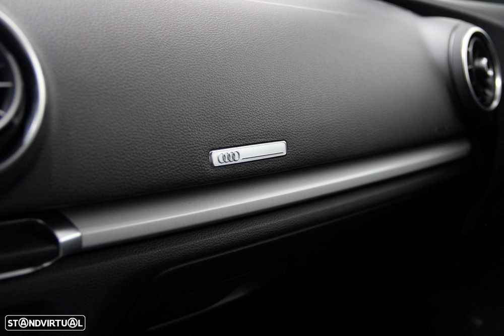 Audi A3 Limousine 1.6 TDI Design - 20
