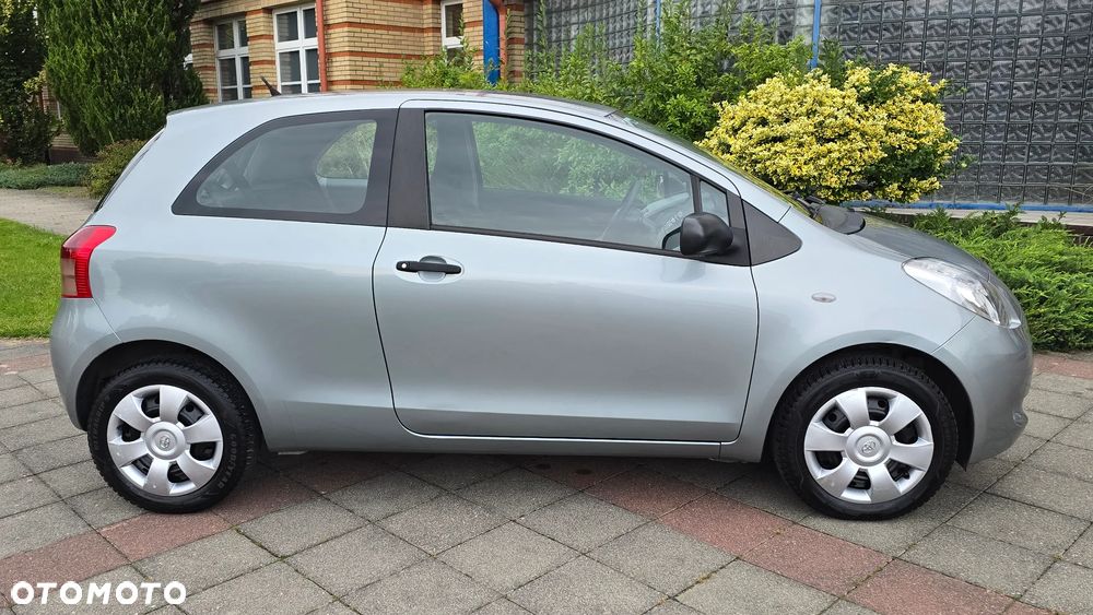 Toyota Yaris - 8