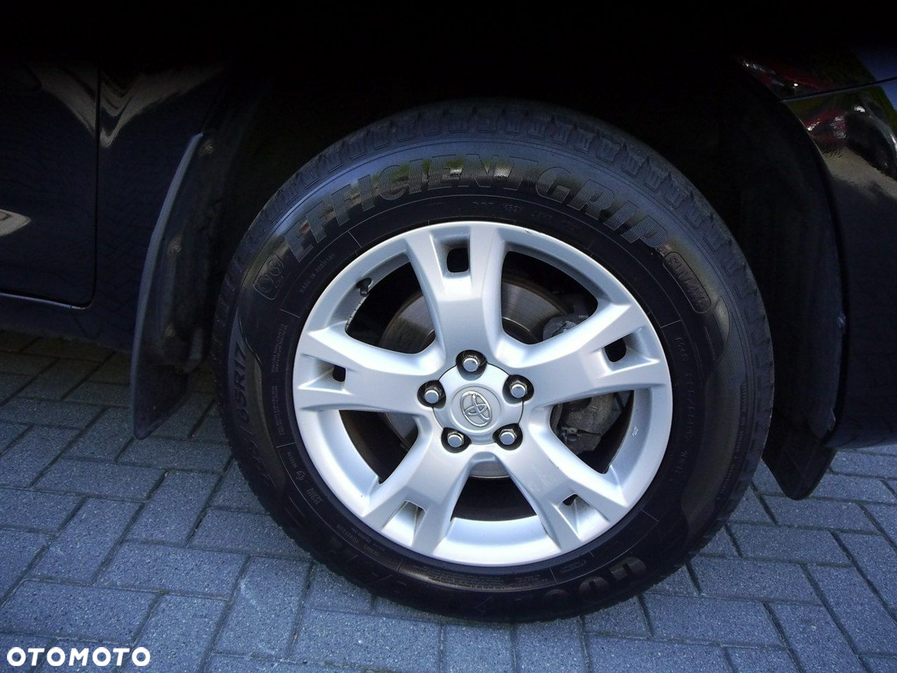 Toyota RAV4 - 10