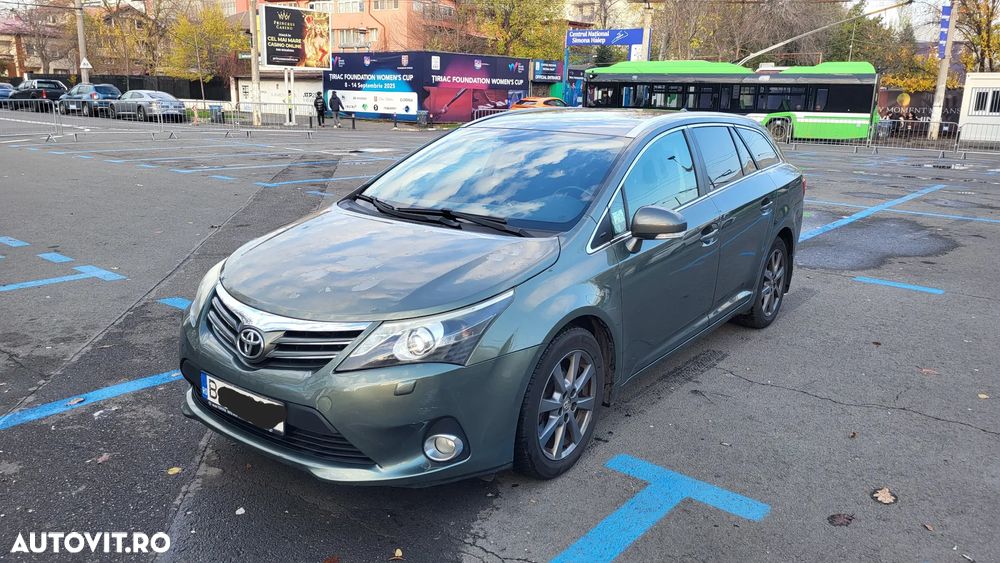 Toyota Avensis - 2