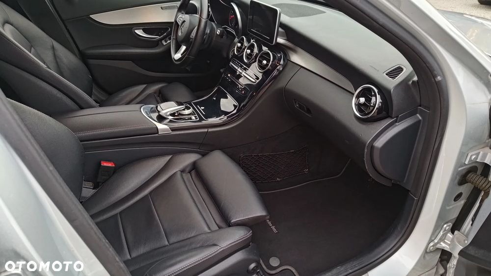 Mercedes-Benz Klasa C 200 7G-TRONIC Avantgarde - 13