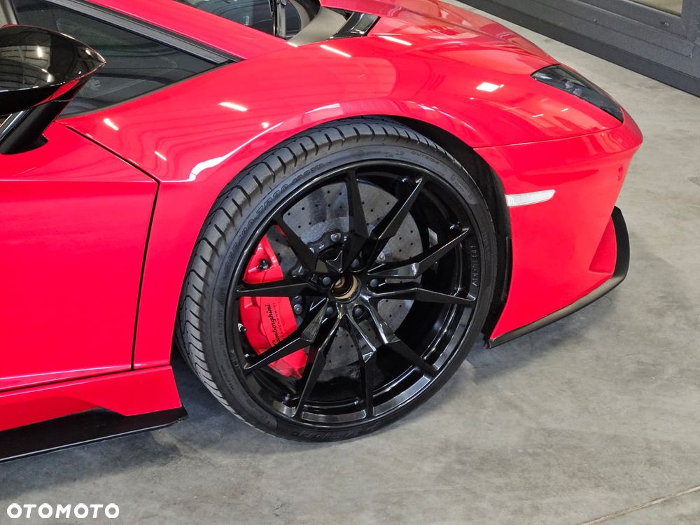 Lamborghini Aventador - 19