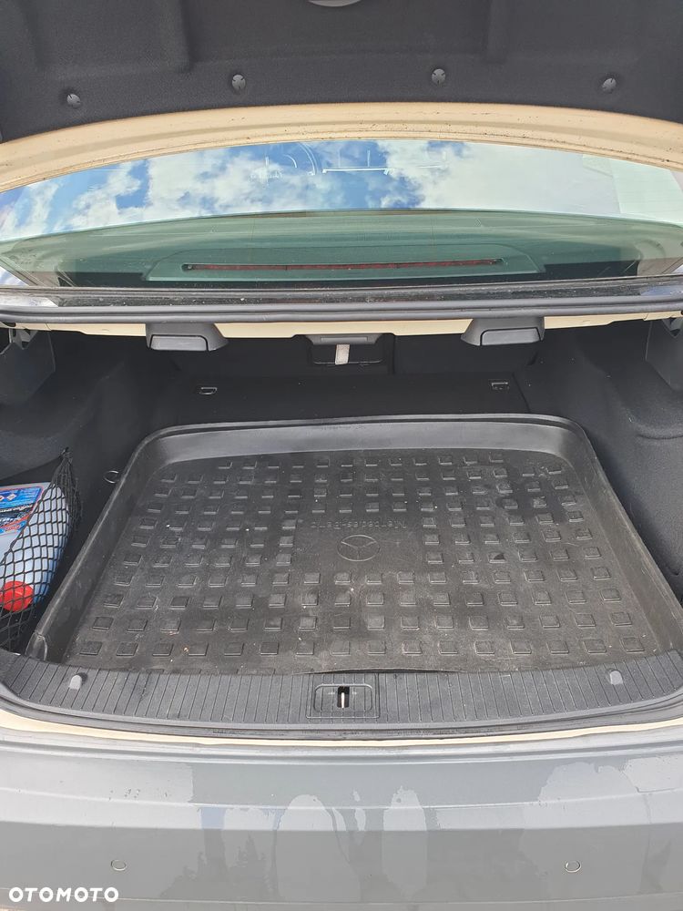Mercedes-Benz Klasa E 200 CDI DPF BlueEFFICIENCY Automatik - 10