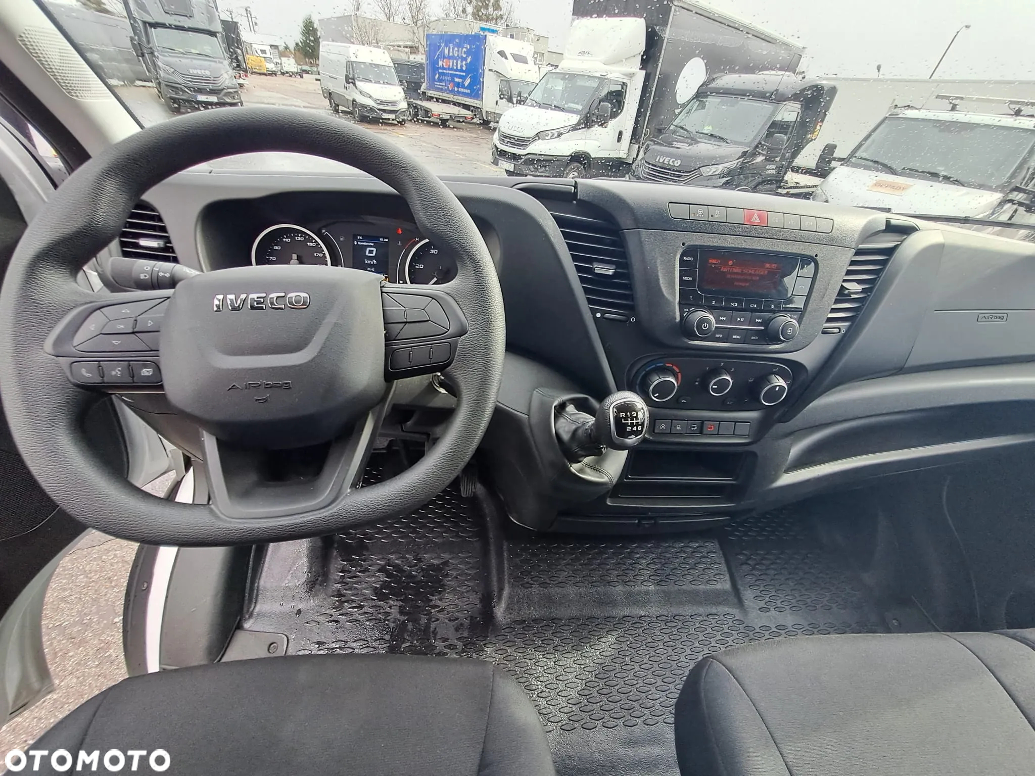 Iveco 35C16H  kontener + winda 750kg - 9