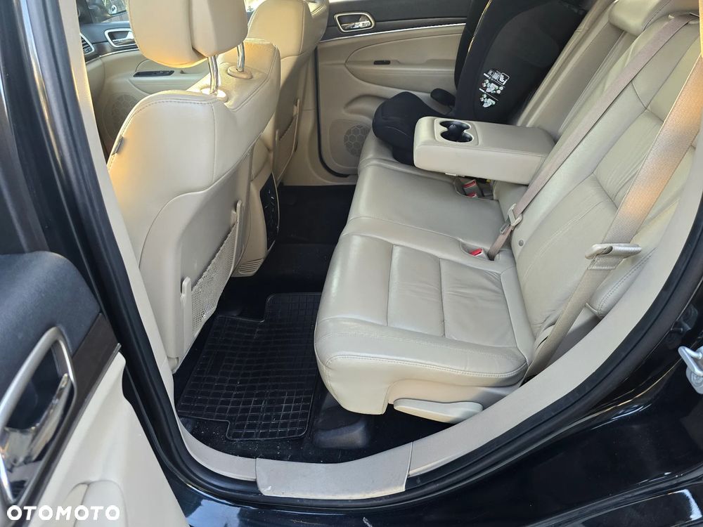 Jeep Grand Cherokee - 8