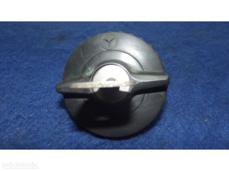 mercedes tampao de gasolina com chave - 1