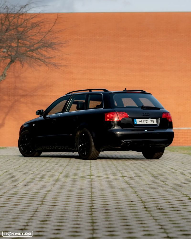 Audi A4 Avant 2.0 TDi S-line - 2