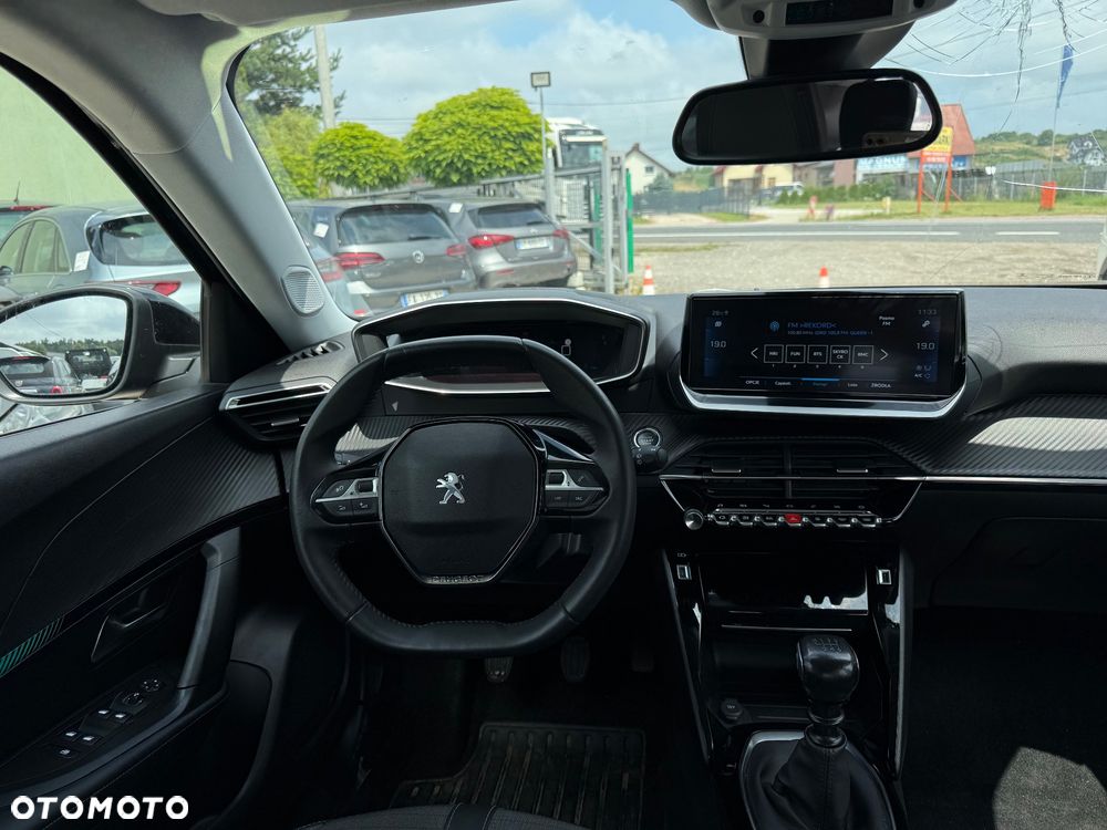 Peugeot 2008 - 12