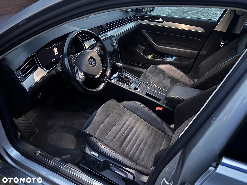 Volkswagen Passat 2.0 TDI SCR Highline DSG - 11