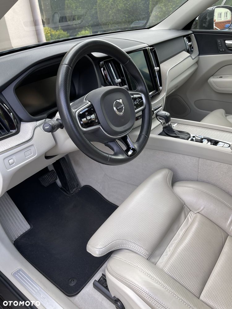 Volvo XC 60 D5 SCR AWD Inscription - 21
