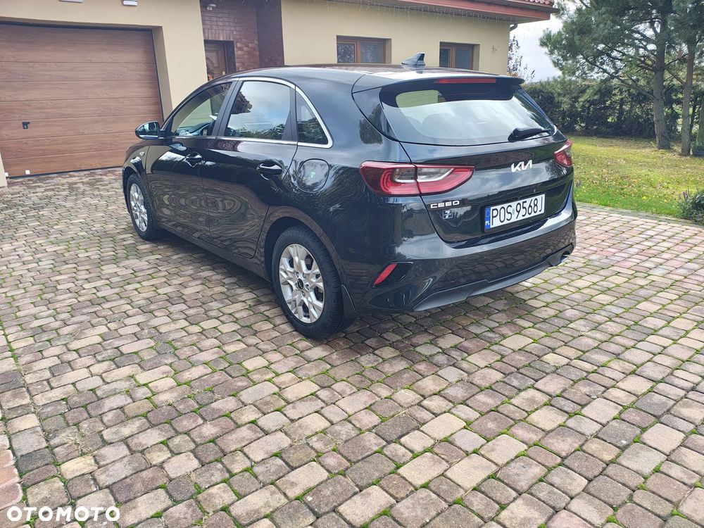 Kia Ceed 1.5 T-GDI M - 4