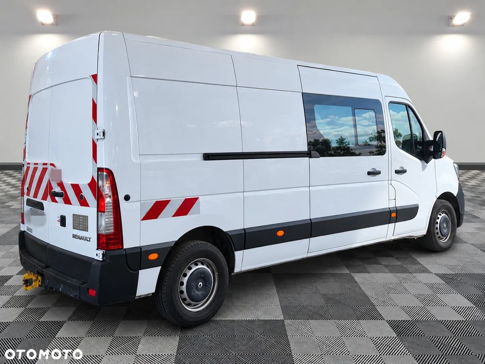 Renault Master L3H2 Doka 7 Osób * Auto Kupione w ASO Renault * Gwarancja  *  2,3 135Km * Bardzo oszczędny i dynamiczny silnik * 6-cio Stopniowa Skrzynia Biegów * System Extended Grip *  Lusterko Wide View * Kamera cofania * Parktroniki * Minibar * Klimatyzacja* Tempomat * MP3 * Bluetooth * USB * Hak Holowniczy * - 4