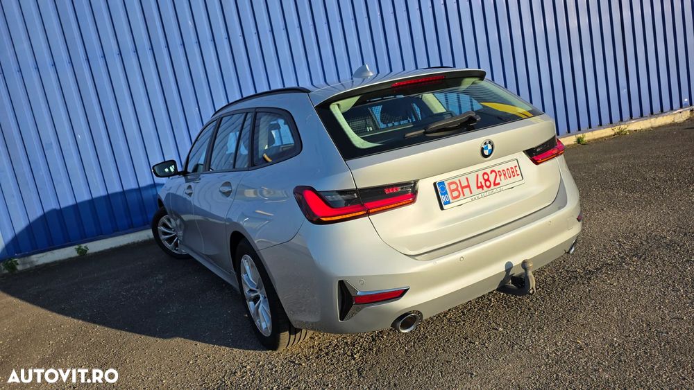BMW Seria 3 320d Touring Aut. Sport Line - 9