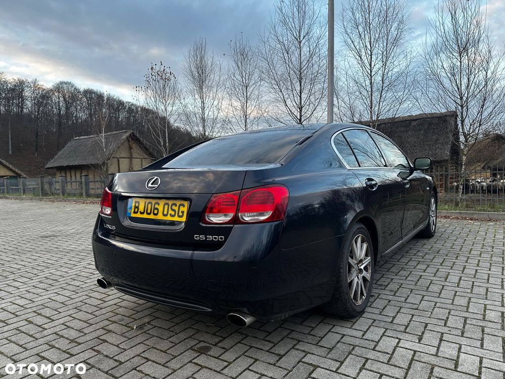 Lexus GS 300 Executive Line - 4