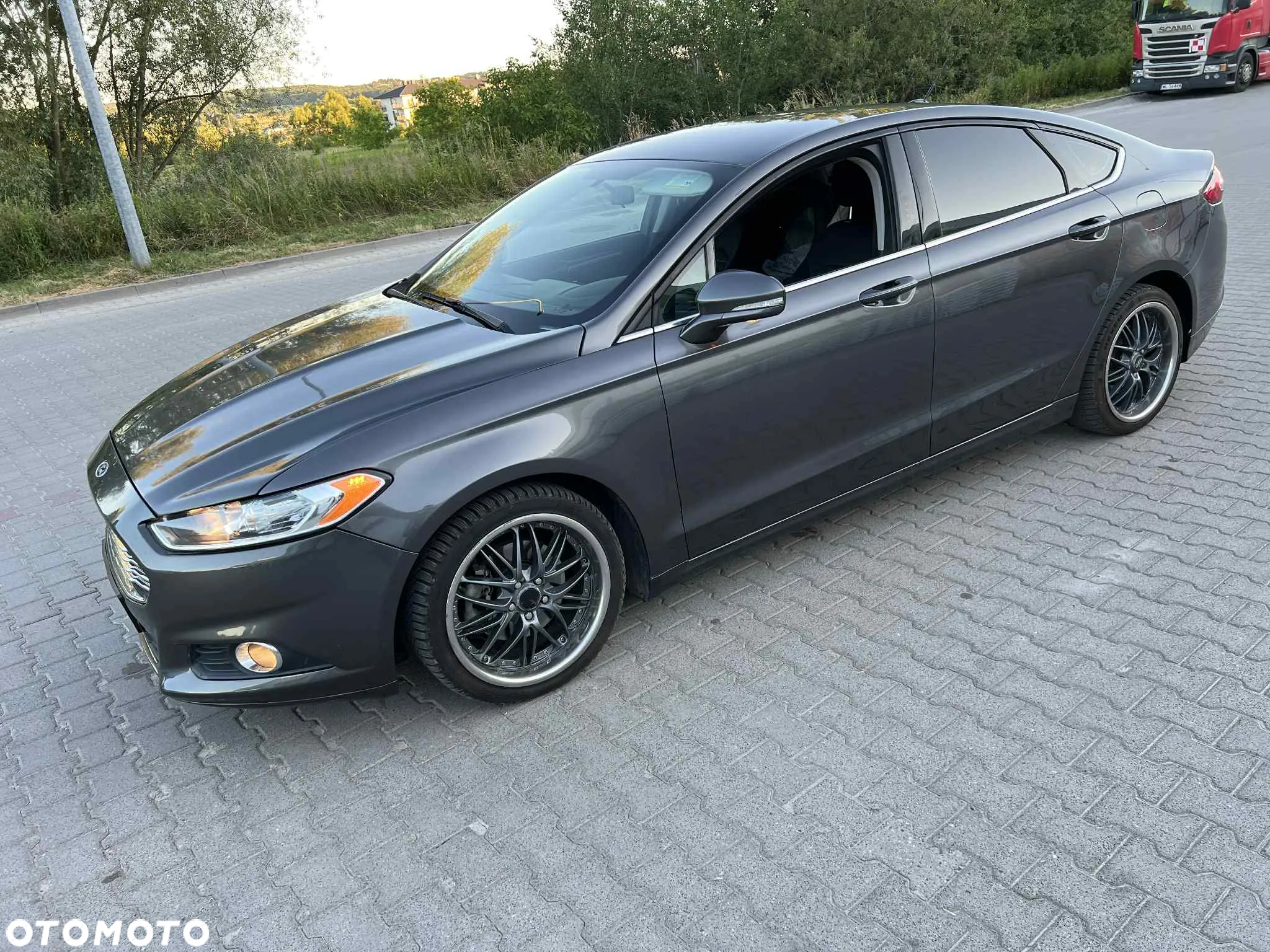 Ford Fusion - 10