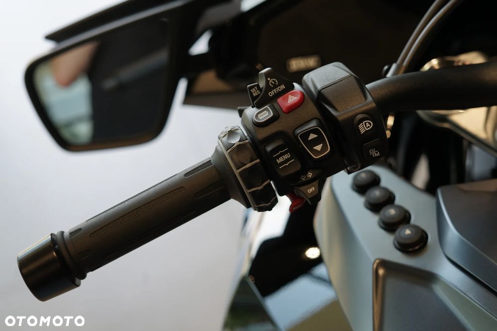 BMW RT - 25