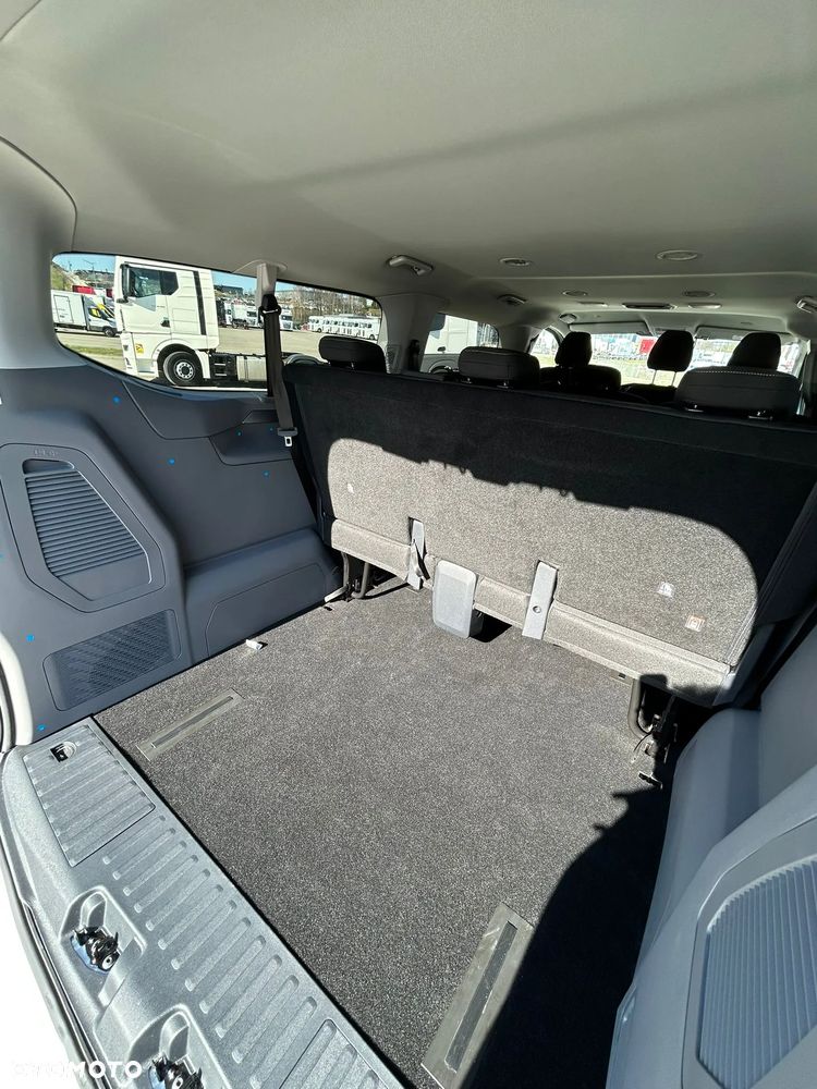 Volkswagen Caravelle 2.0 TDI L2 Life - 16