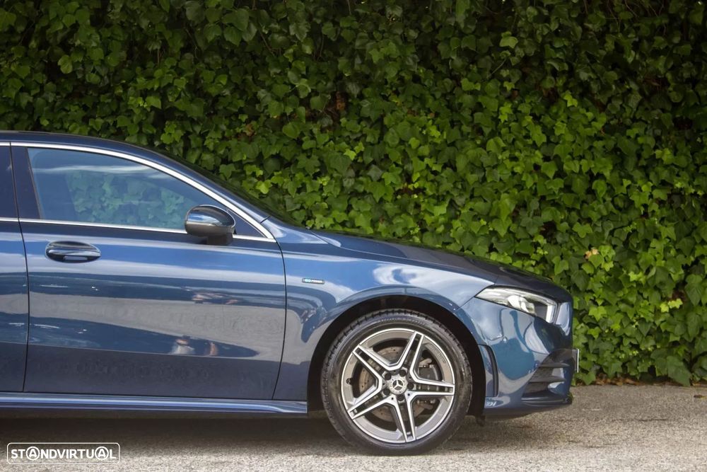 Mercedes-Benz A 250 e AMG Line - 6
