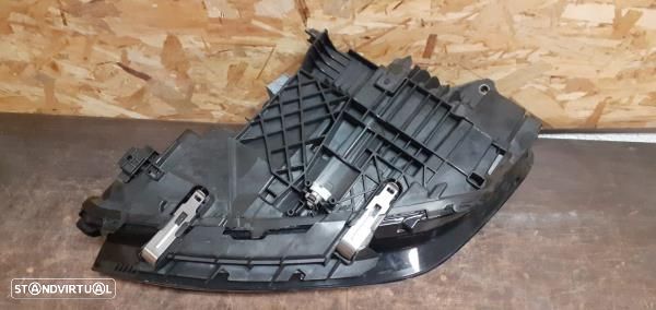 Ótica Dto Bmw 2 Active Tourer (U06) 220I Mild Hybrid - 6