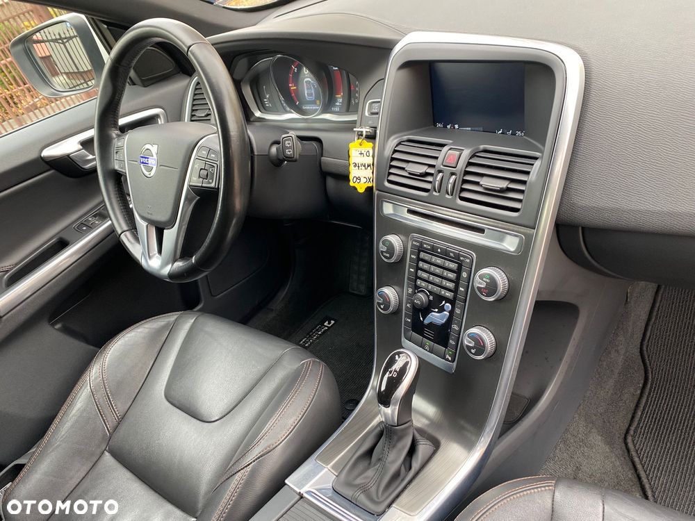 Volvo XC 60 D4 Drive-E Ocean Race - 9