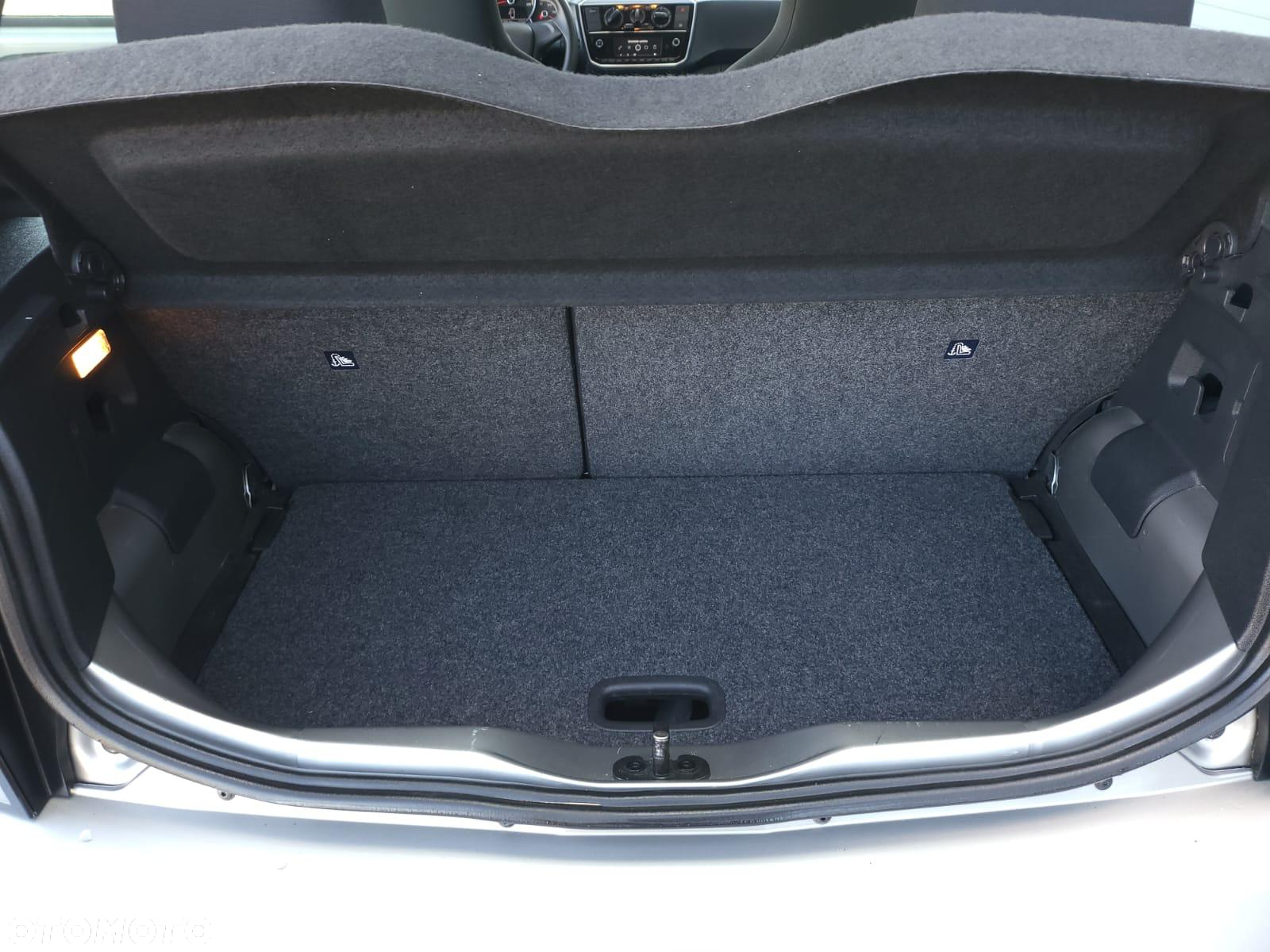 Volkswagen up! 1.0 move - 13