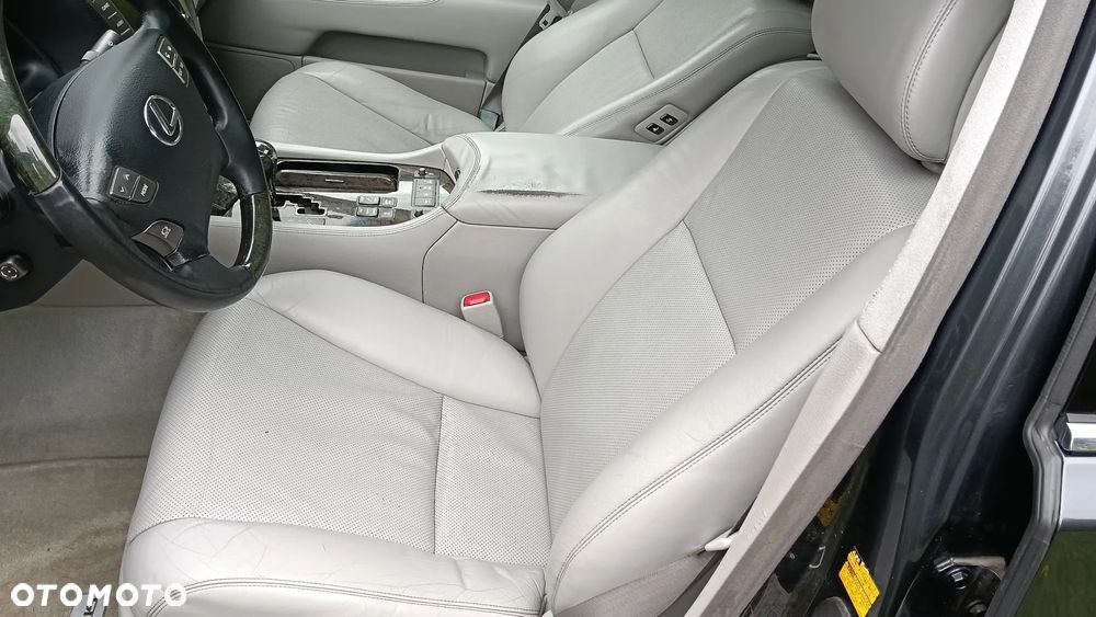 Lexus LS 600h L Prestige - 3