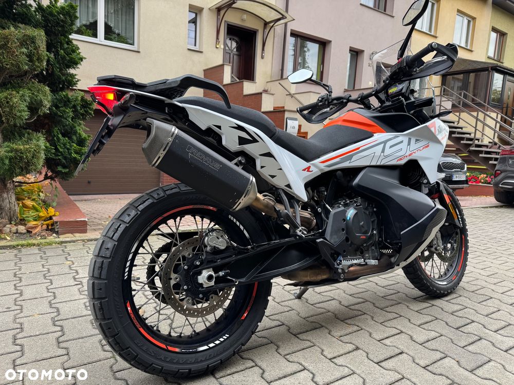 KTM Adventure - 5