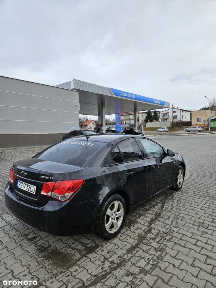 Chevrolet Cruze - 4