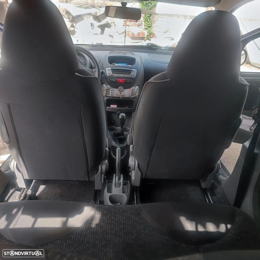 Peugeot 107 1.0 Urban - 14
