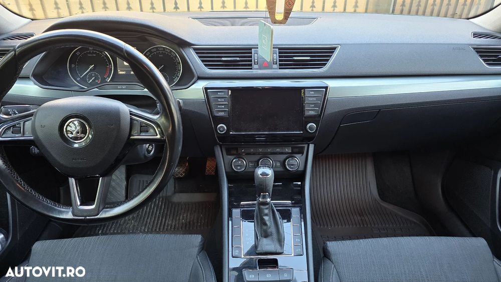 Skoda Superb 2.0 TDI DSG Ambition - 16