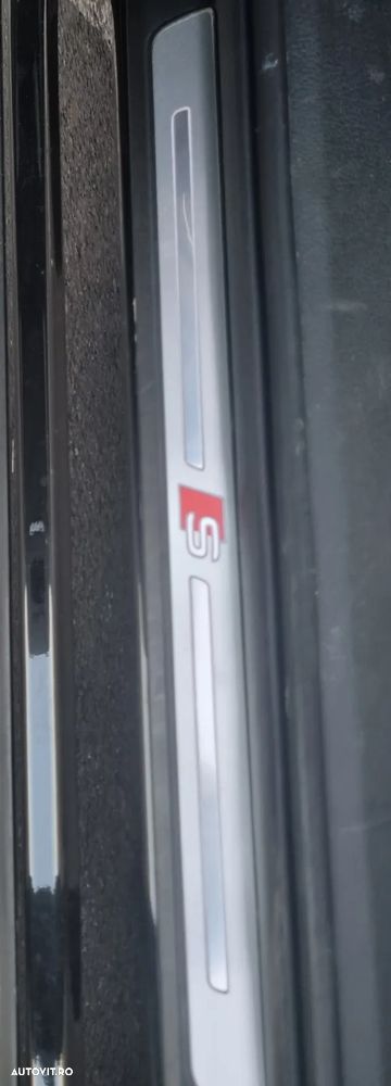 Audi e-tron quattro S - 15