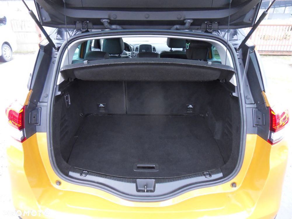 Renault Scenic TCe 140 GPF BOSE EDITION - 9