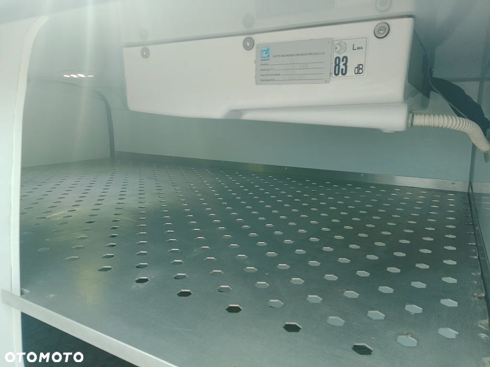 Peugeot Partner Proace Berlingo Combo Doblo L2 Izoterma Chłodnia Salon PL półka Inox 3 osoby - 14