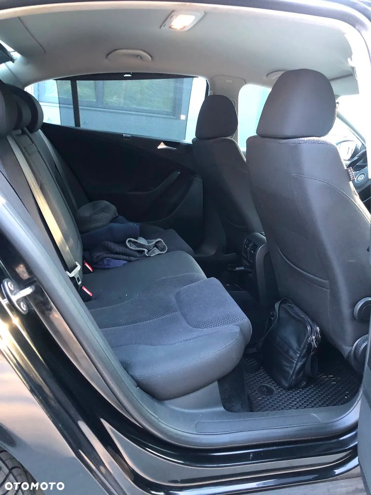 Volkswagen Passat 2.0 TDI 4Mot Comfortline - 10
