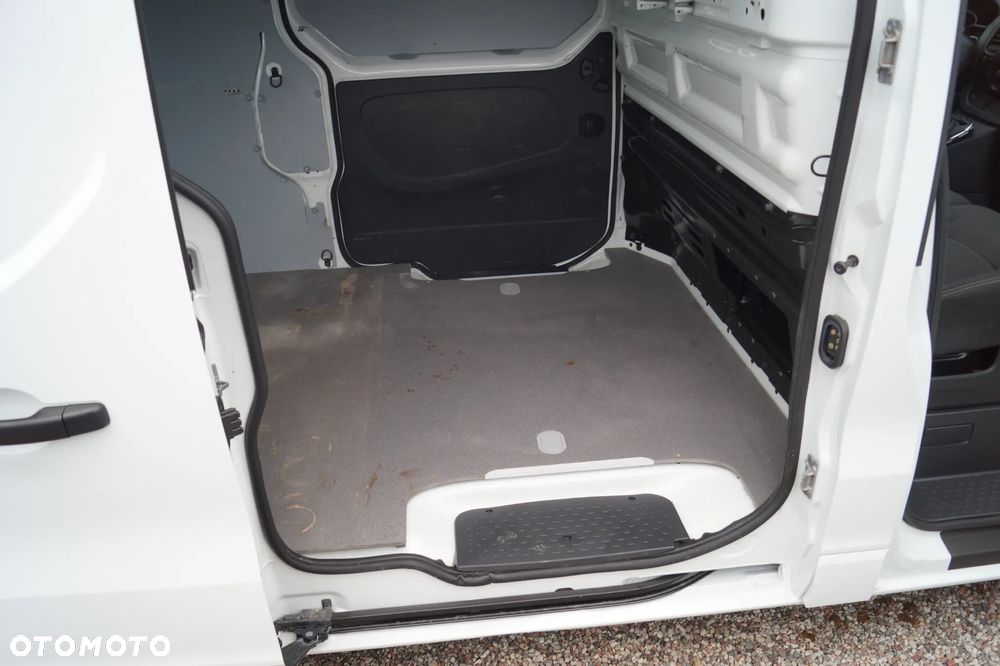 Opel Vivaro - 26