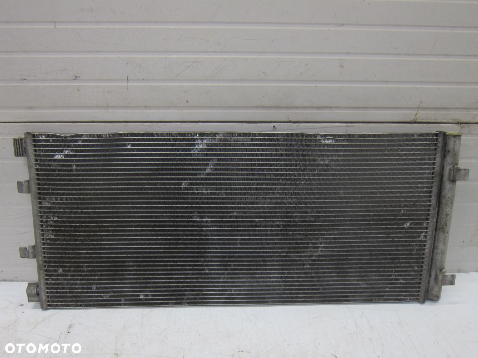 Master III 2.3 DCI EU 14R Chłodnica klimatyzacji