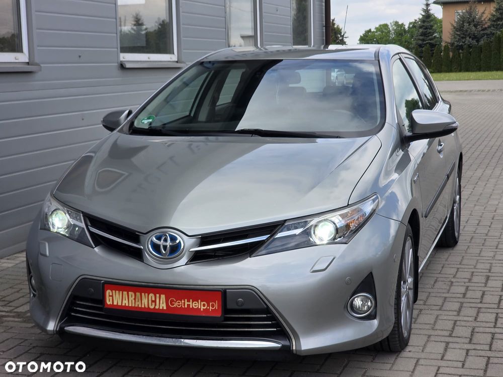 Toyota Auris 1.8 HSD Luna - 2