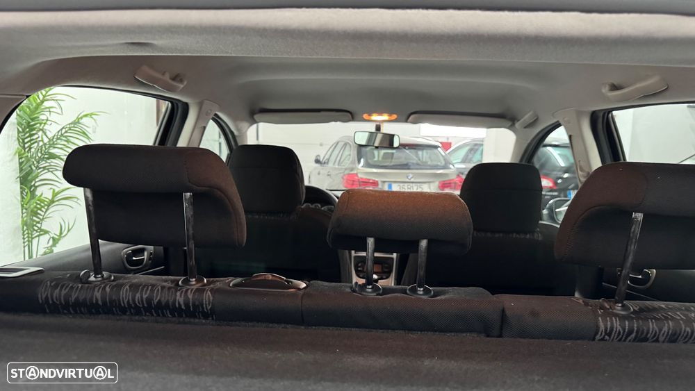 Peugeot 307 1.6 HDi XS Premium - 35