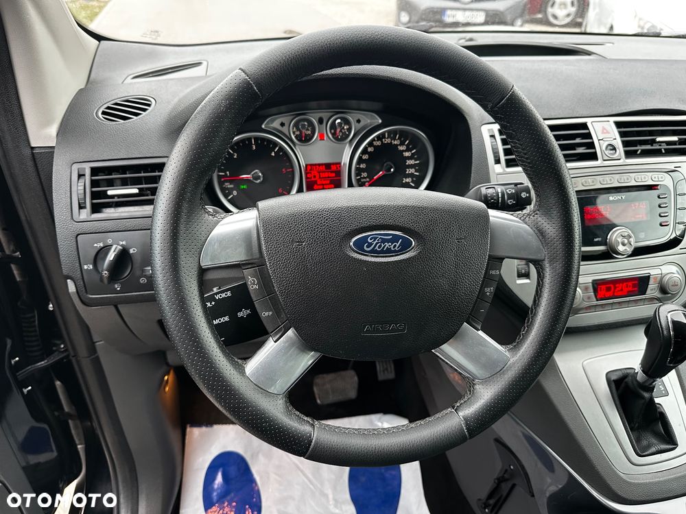 Ford Kuga 2.0 TDCi 4x4 Titanium - 23