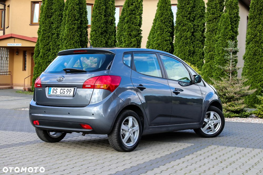 Kia Venga 1.4 L - 8