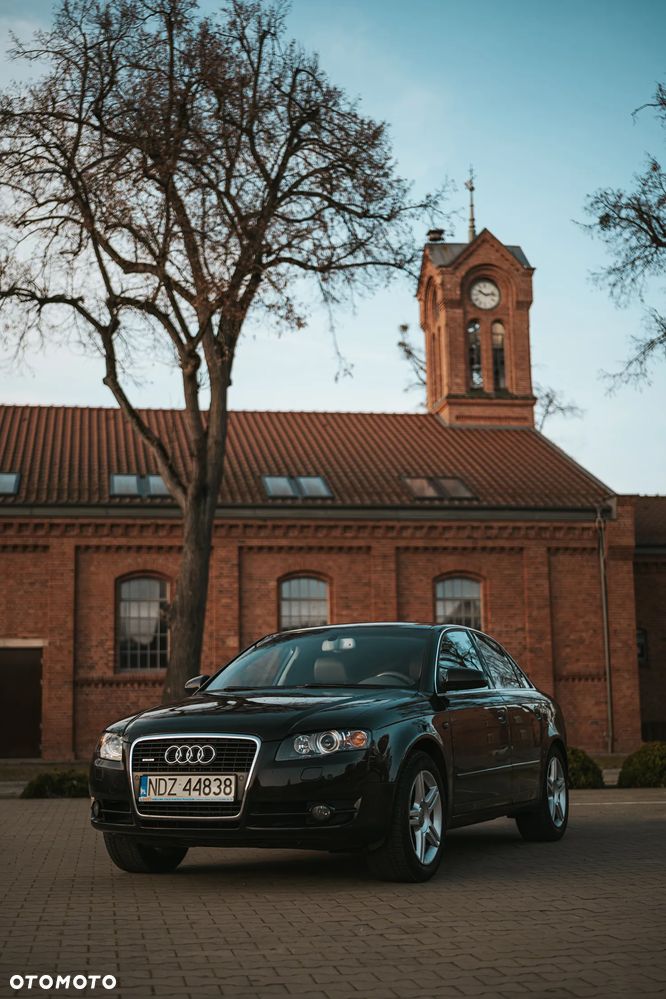 Audi A4 Limousine 2.0 T FSI quattro tiptronic - 10