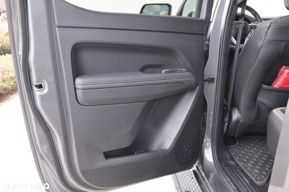 Volkswagen Amarok 3.0 TDI 241 CP 4M 10AT Aventura - 25