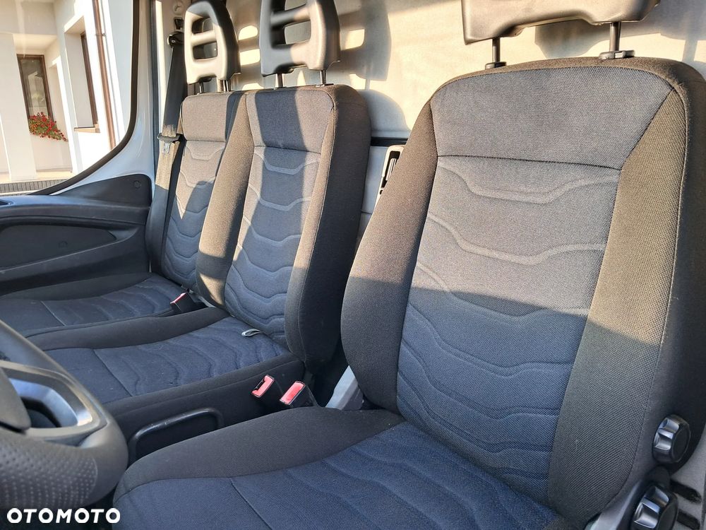 Iveco 50C15 KONTENER + WINDA 8-palet Salon Polska - 35