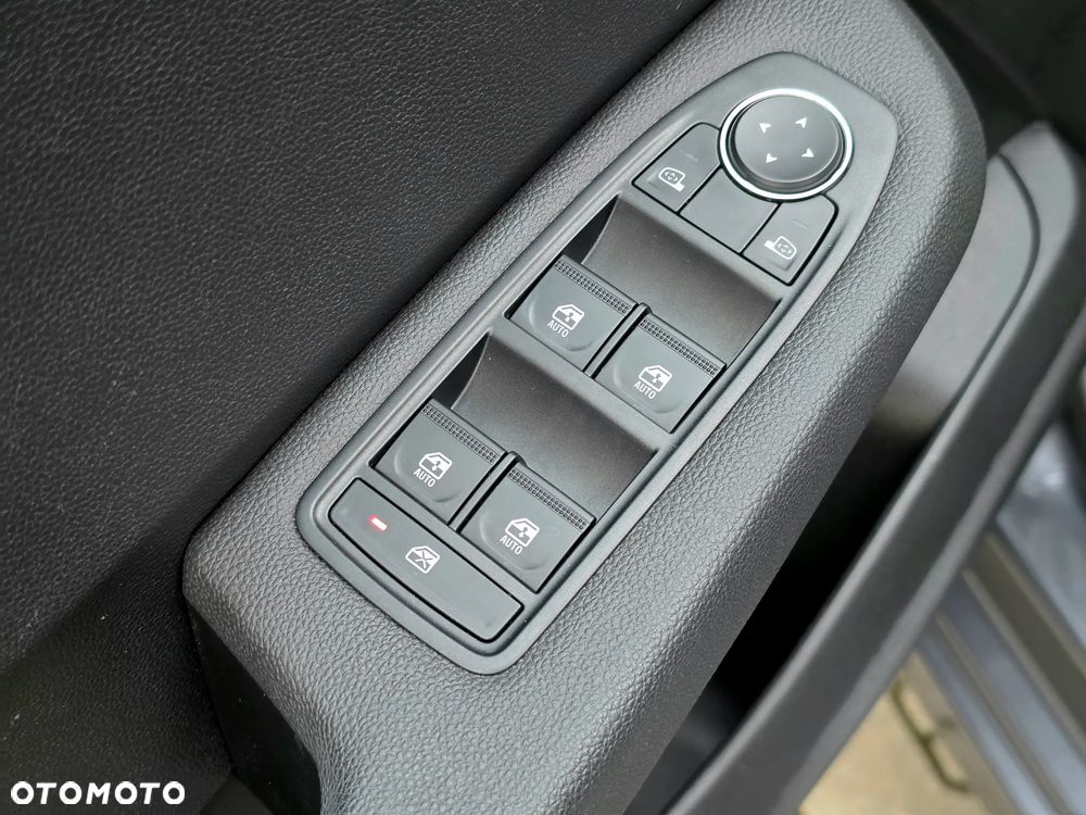 Renault Clio - 25