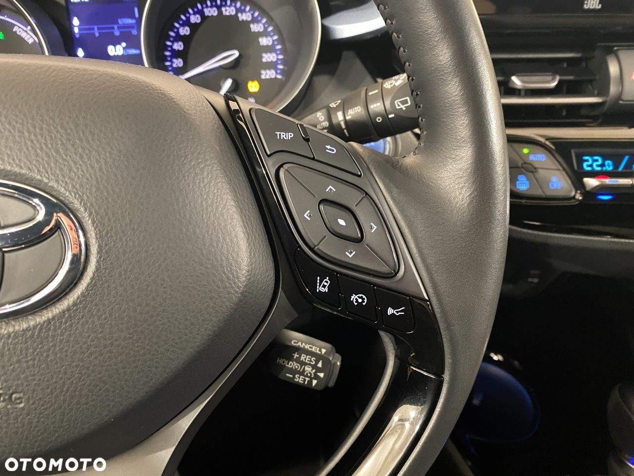 Toyota C-HR - 12