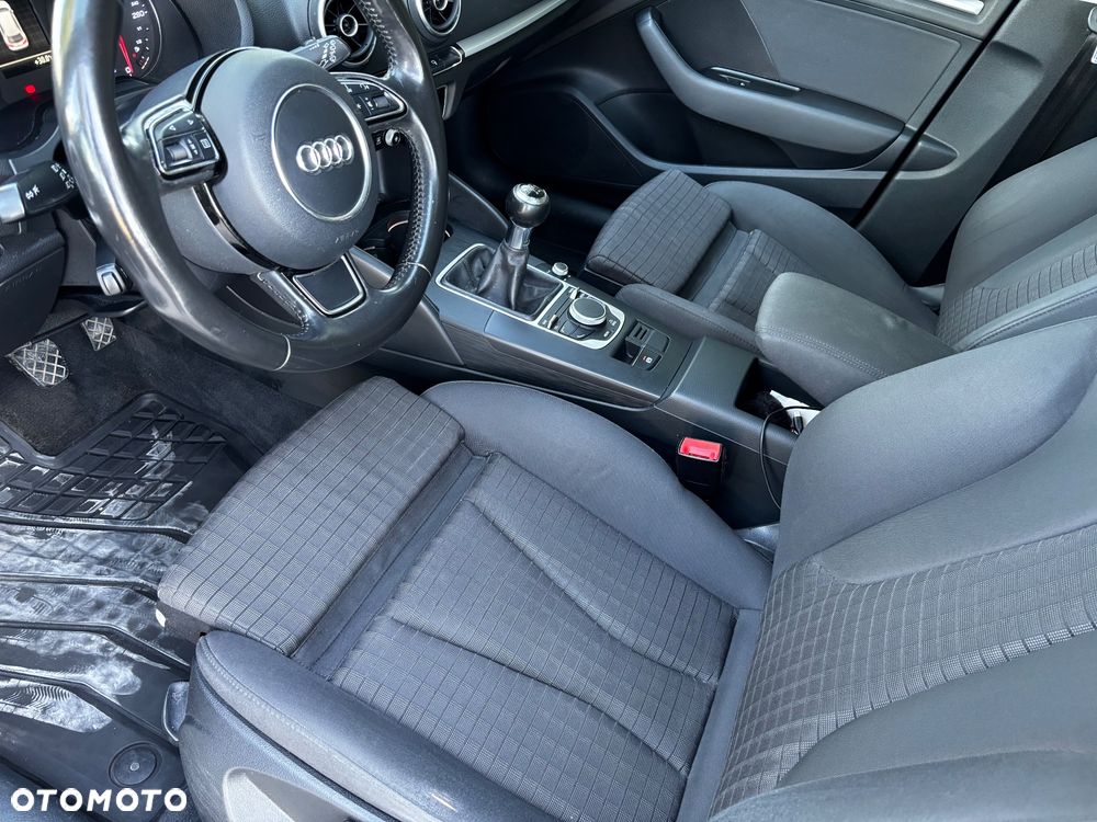 Audi A3 Sportback 2.0 TDI Edycja Specjalna - 9