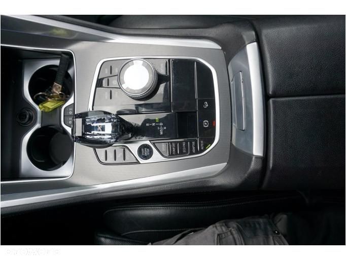 BMW X6 - 22