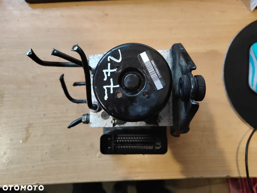 Pompa hamulcowa Volkswagen Golf VI 1K0907379AH - 2