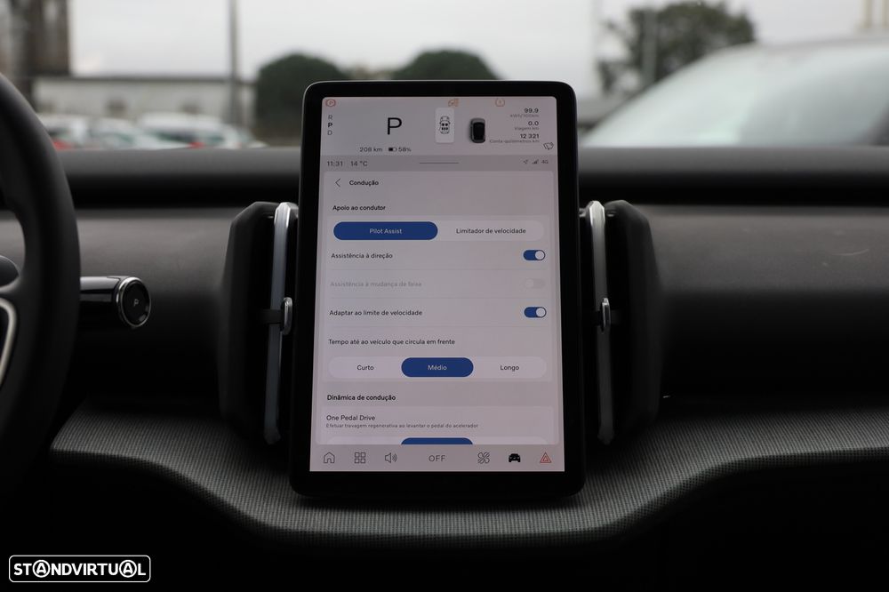 Volvo EX30 69 kWh Single Motor Extended Range Ultra - 32